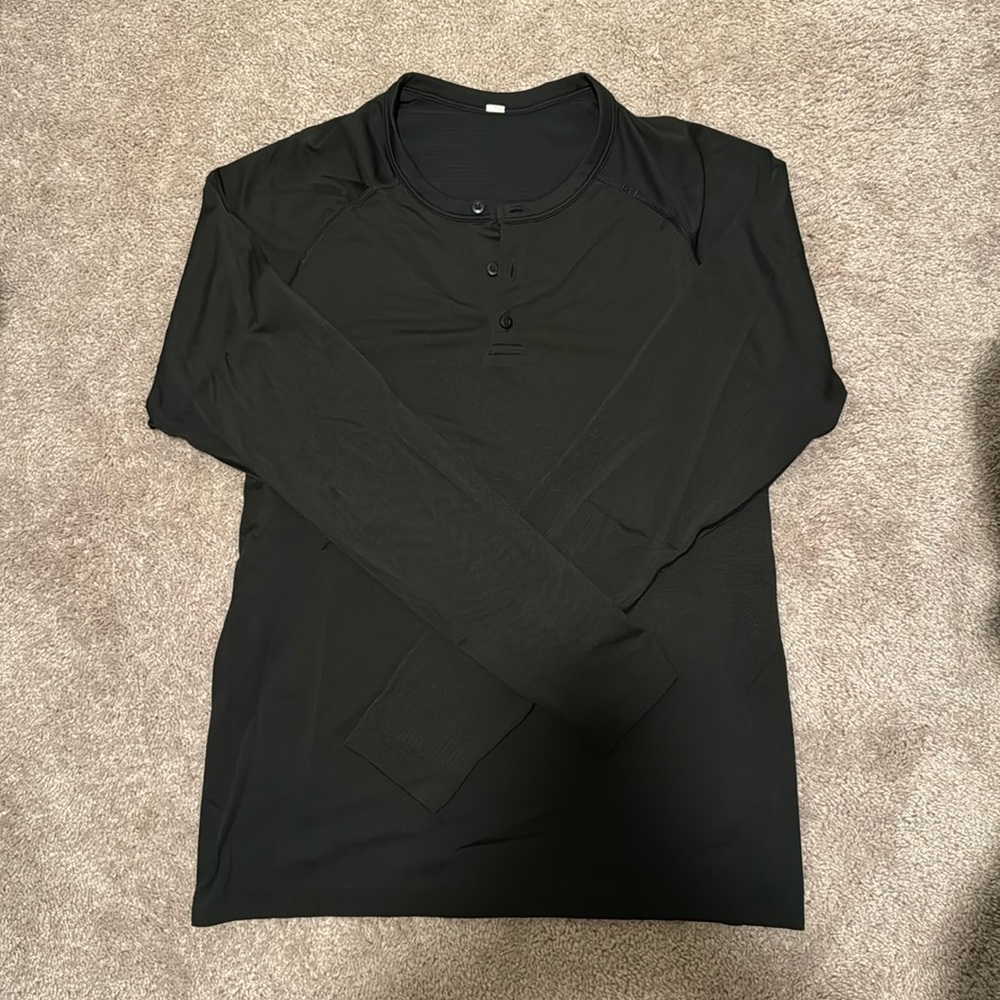 Lululemon Black Men’s Metal Vent Tech Long-Sleeve Shirt